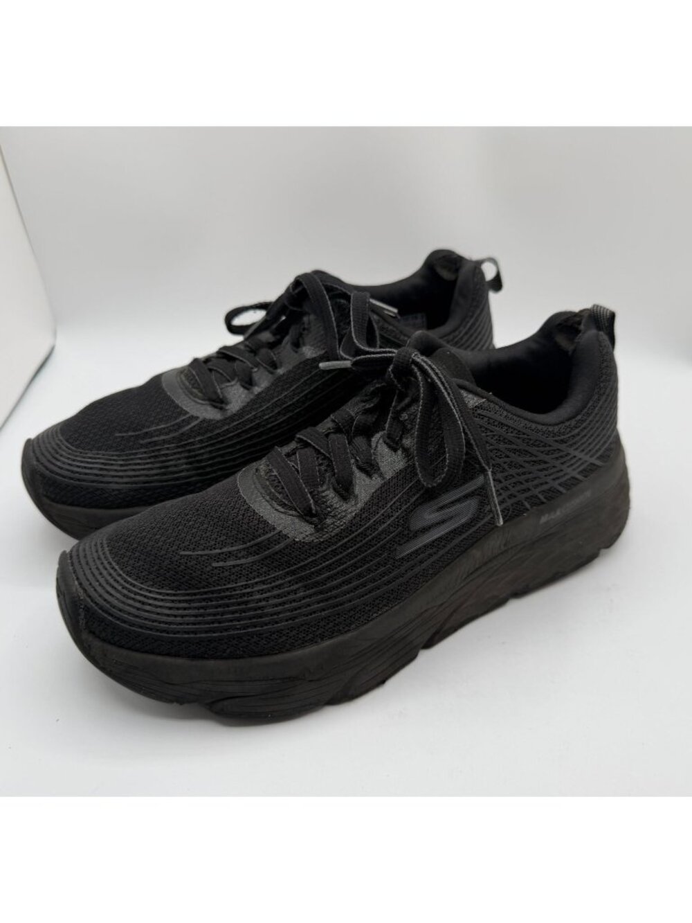 Skechers Max Cushion Elite Sneakers Women’s Size 8 Black Walking Lace-up Shoes